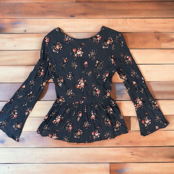 American Eagle Blue/Floral Blouse - Picture 2 of 4